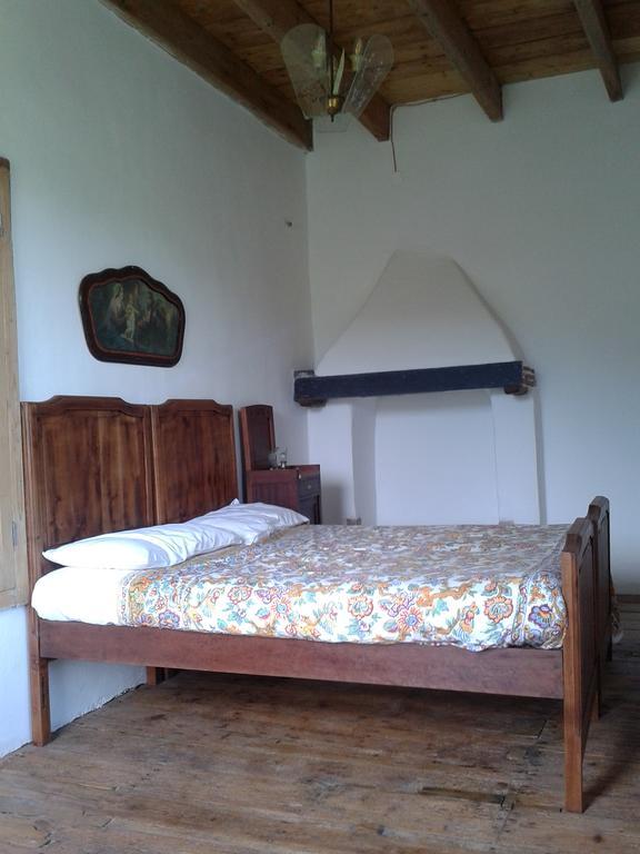 Rural House Rondini Hotel Camposasco Екстериор снимка