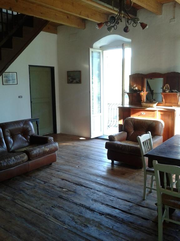 Rural House Rondini Hotel Camposasco Екстериор снимка