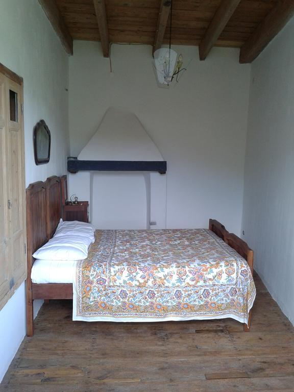 Rural House Rondini Hotel Camposasco Екстериор снимка
